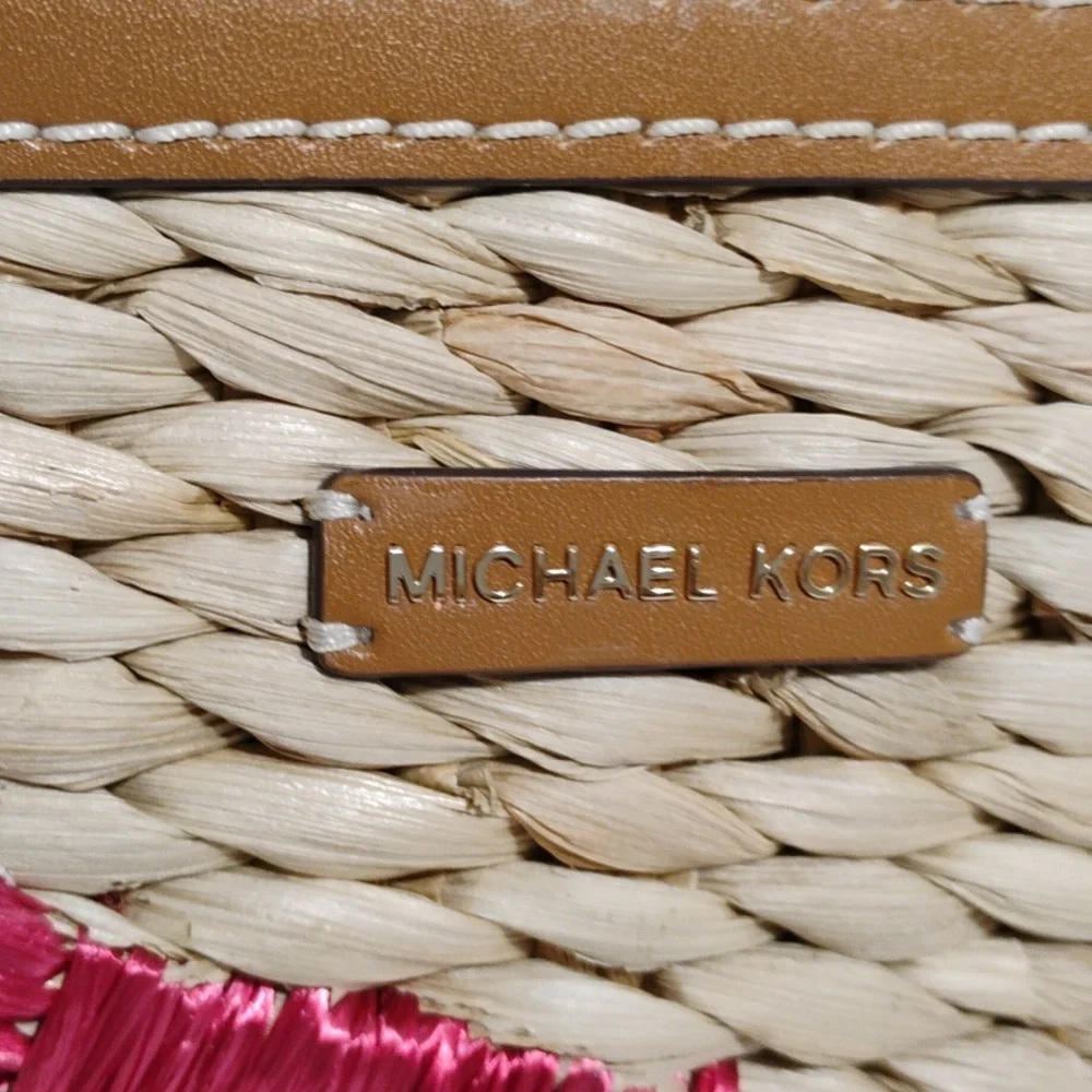 NWOT Michael Kors Malibu Straw Watermelon XL Zip Clutch - Picture 4 of 12